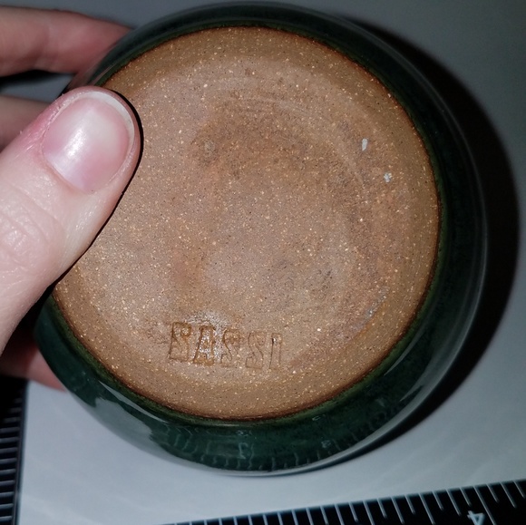 Pottery - Picture 3 of 4